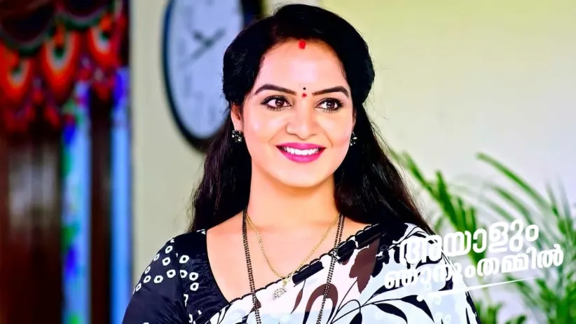 Vasundhara Complains to Abhiram