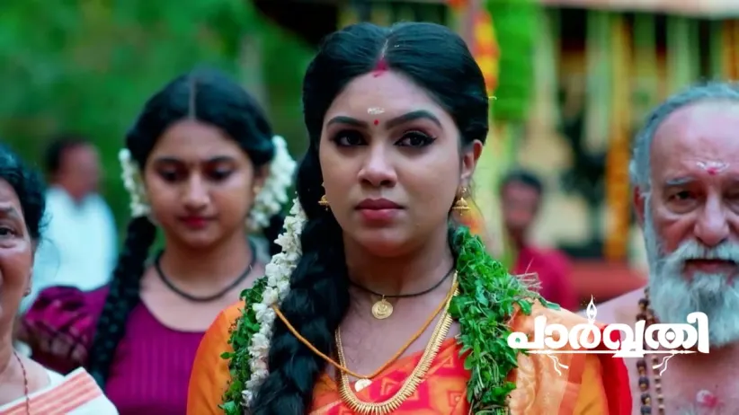 Vishal Leaves Parvathy