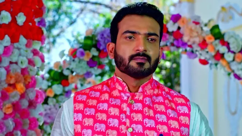 Jagdish Sneaks into the Wedding Venue