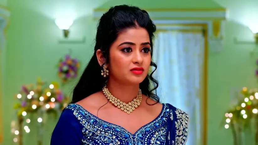 Anasuya Steals the Heritage Necklace