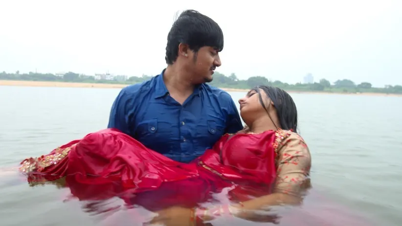 Rudra Saves Jyoti from Drowning