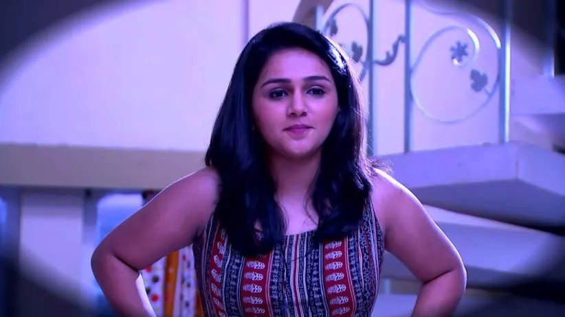 Durga Takes Help from Vibhav