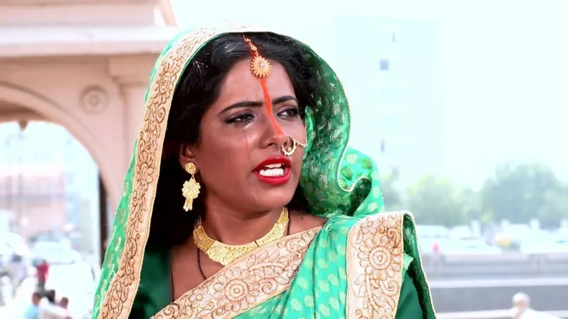 Nikhil Arrives to Take Shyama Home