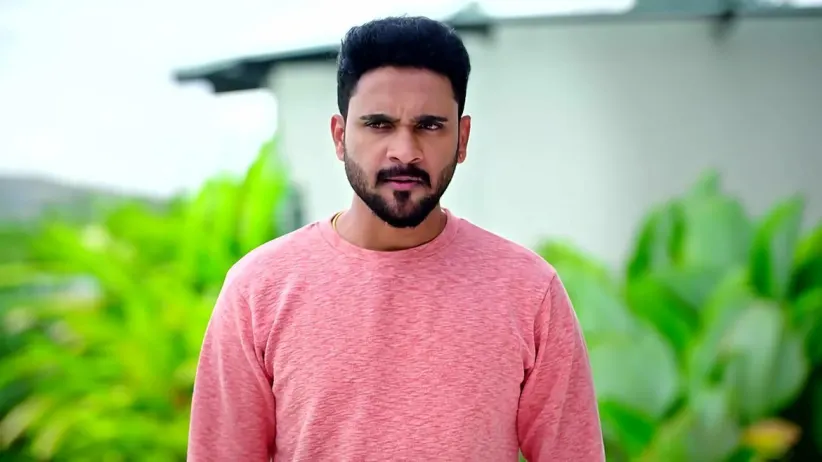 Laxmikant Worries about Manya's Next Move