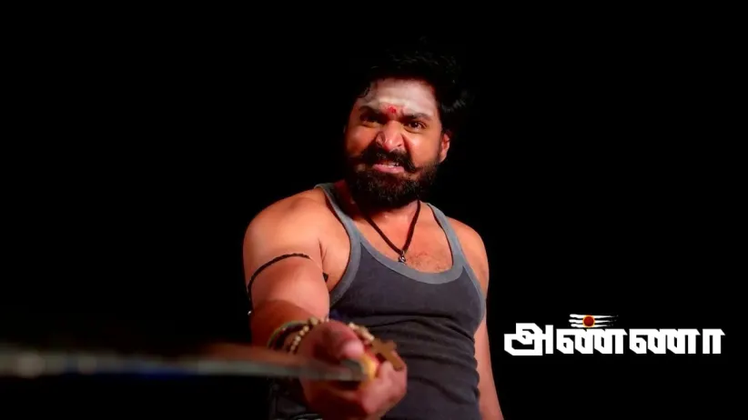 Shanmugham's Act Makes Soundirapandi Nervous