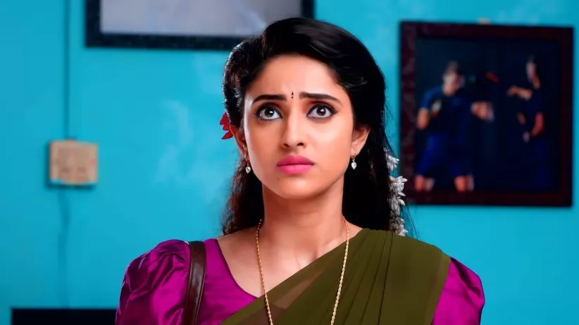 Gnanam Compels Nithya to Eat Non-veg