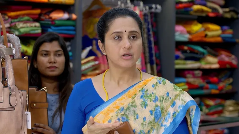 Santosh Lies to Pavitra