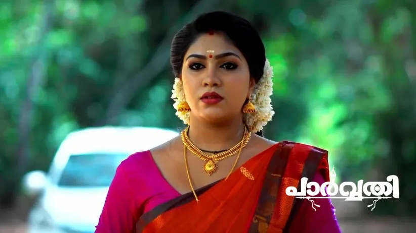 Vishal Makes Parvathy Wear the Ring