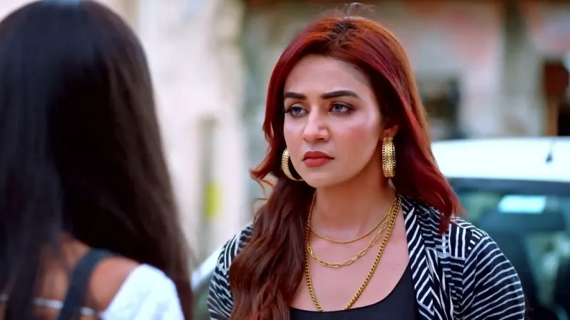 Lakshmi Gives Sonal a Fitting Reply | Bhagya Lakshmi