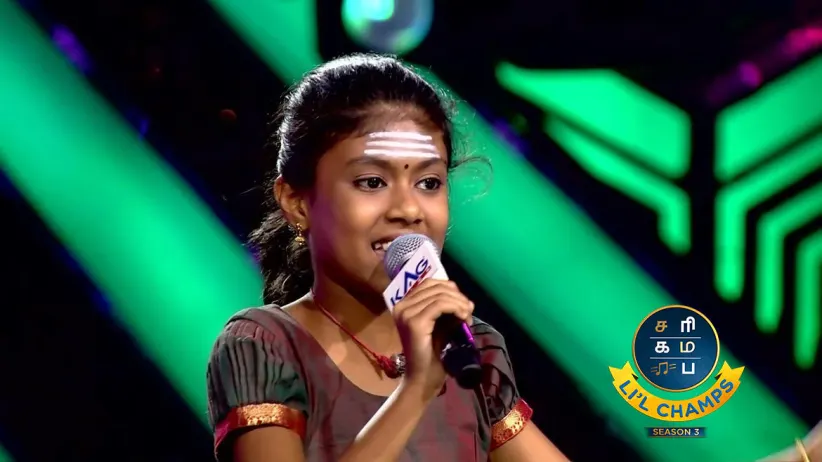 Dakshitashri is Lauded for Her Singing