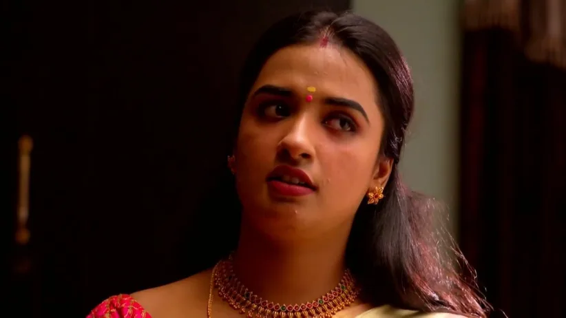 Shalini Warns Sushmita | Kudumbashree Sharada