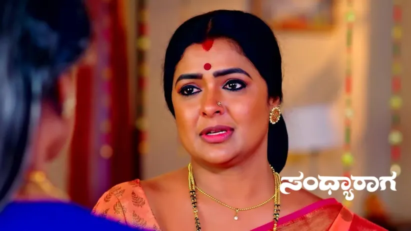 A Furious Rajaram Beats up Prabhas