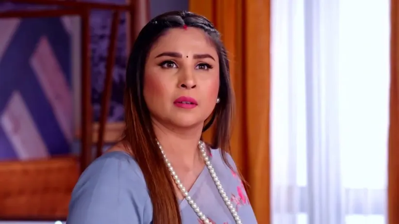 Prachi Tells Akshay that They Should Go Home