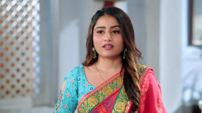 Ashok Poses as Shlok's Father and Talks to Him | Meet