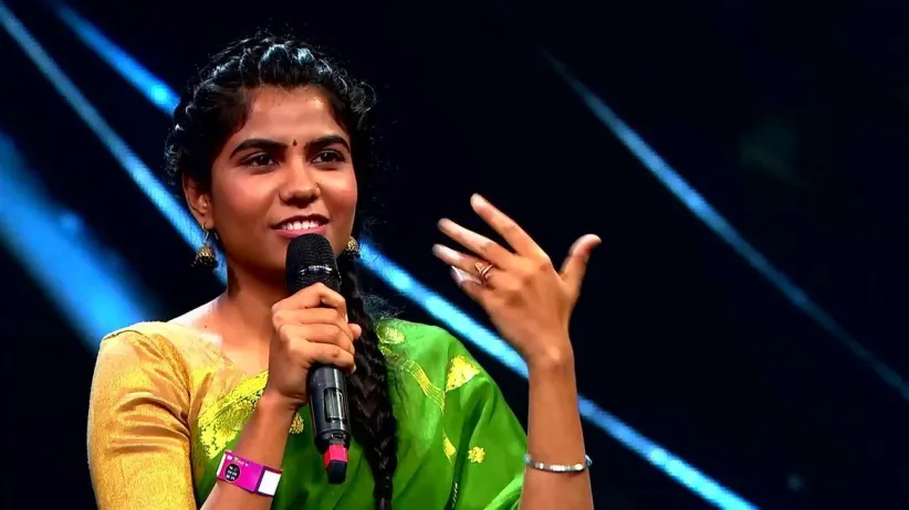 Shalini Introduces Herself to the Judges