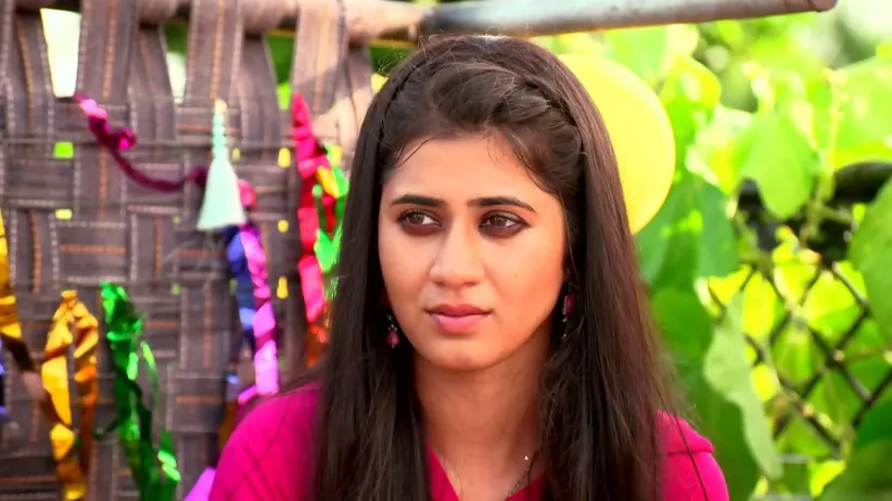 Gurjeet Notices Agam in the House