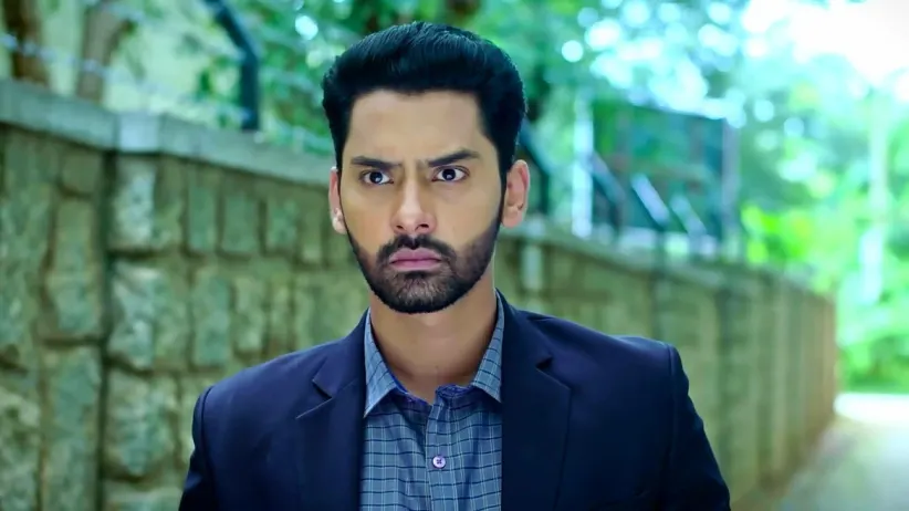 Dathatreya Comes across Avinash | Shrirasthu Shubhamasthu