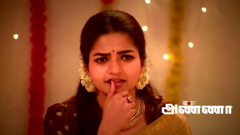 Bharani Pulls a Prank on Karthik