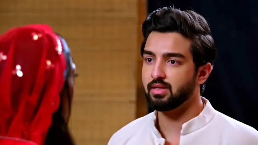 Rishi Beats Vikrant Up | Bhagya Lakshmi