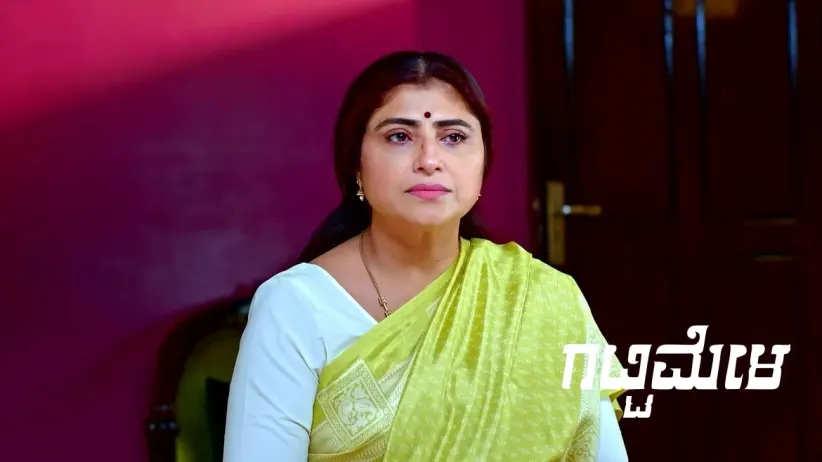 Vaidehi's Return Shocks Suhasini