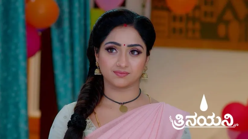 Sumana Gifts Hasini a Ring