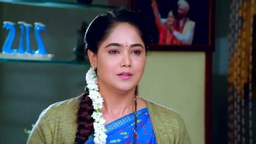 Paarvathi Prays for Her Baby's Safety | Paaru