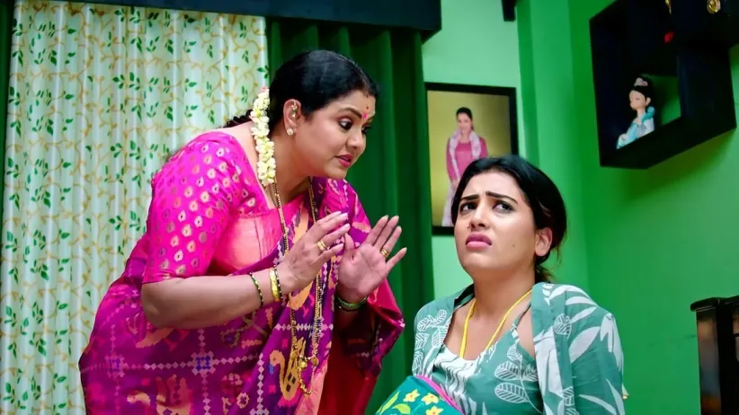 Mahima Experiences a Restless Night