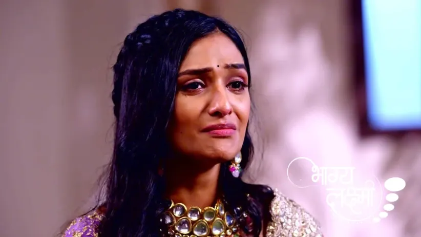 Rishi Leaves the House with Lakshmi