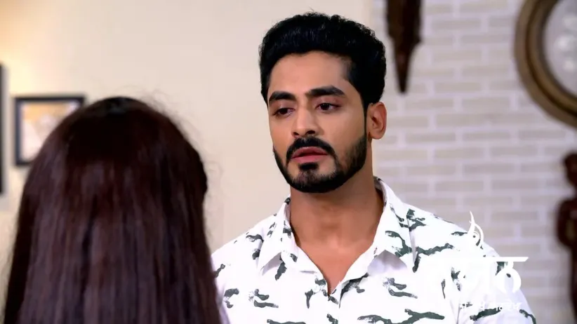 Nayan Gives the DNA Samples to Shamsher