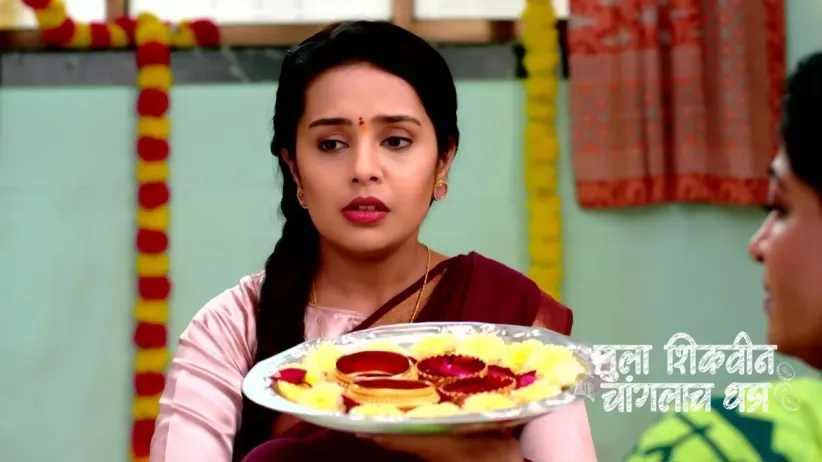 Adhipati and Akshara Go for Shopping