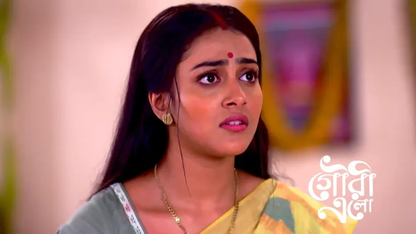 A Thirsty Gouri Searches For Water