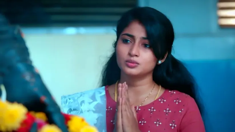 Karthik Worries for Rajarajeshwari | Peranbu