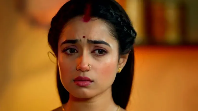 Mohan Tells Radha that He Found a Job