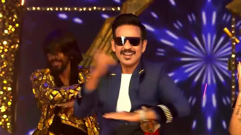 Akul Balaji and Shwetha Chengappa's Rocking Entry