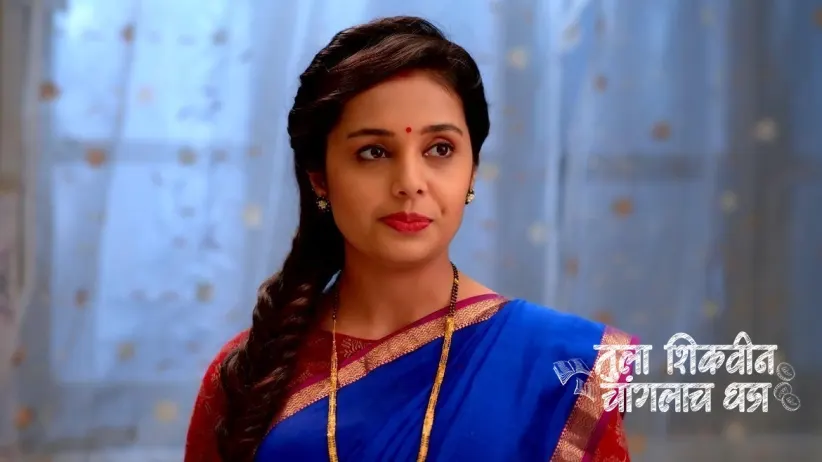 Bhuvaneshwari Explains the Traditions to Akshara