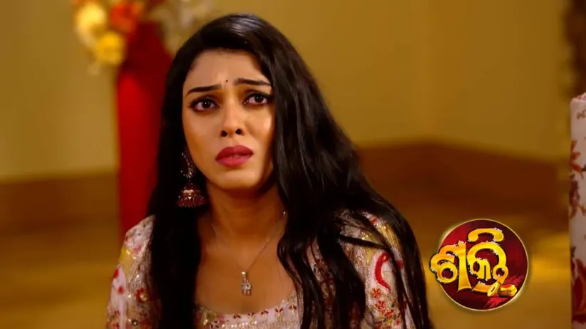 Bijaylaxmi Slaps Shakti