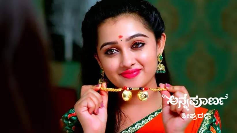 Avani Shows Her Nuptial Chain to Niharika