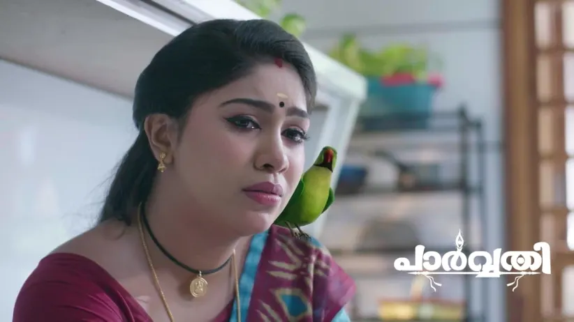 Parvathy Stops Jasmine from Hitting Her