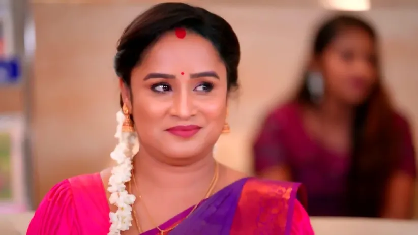Nalan's Words Makes Damayanthi Blush