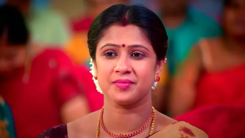 Ramprasad Tries to Strike a Deal with Damayanthi