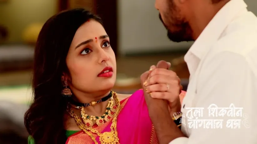 Akshara Talks to Aaji about Education