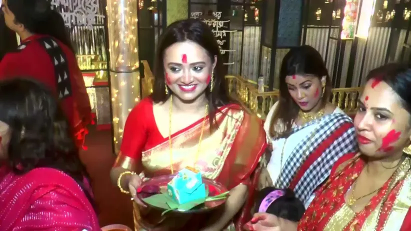 Dashami Sindoor Khela from Ballygunge Cultural Association Part 4