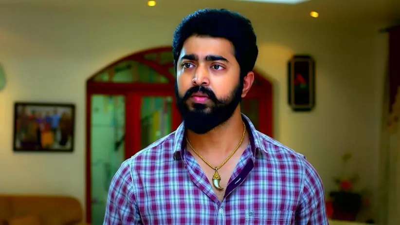Bebamma Blackmails Aparna