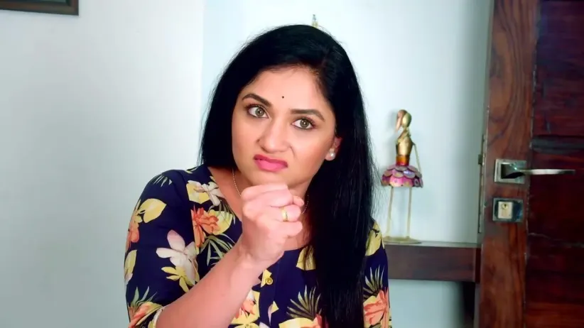 Antara's Anger Scares Jayaprada | Hitler Kalyana
