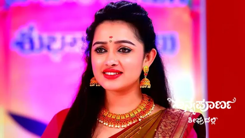 Sujatha Comes across Vikas at the Temple