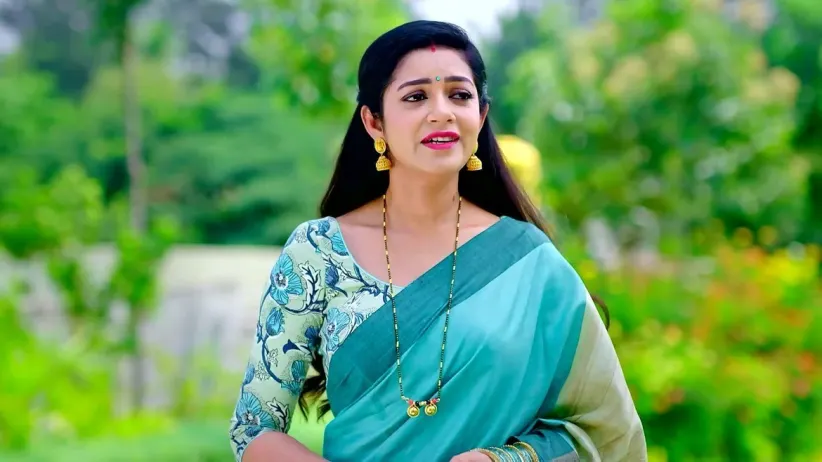 Aparna Stops Anand from Going to the Office