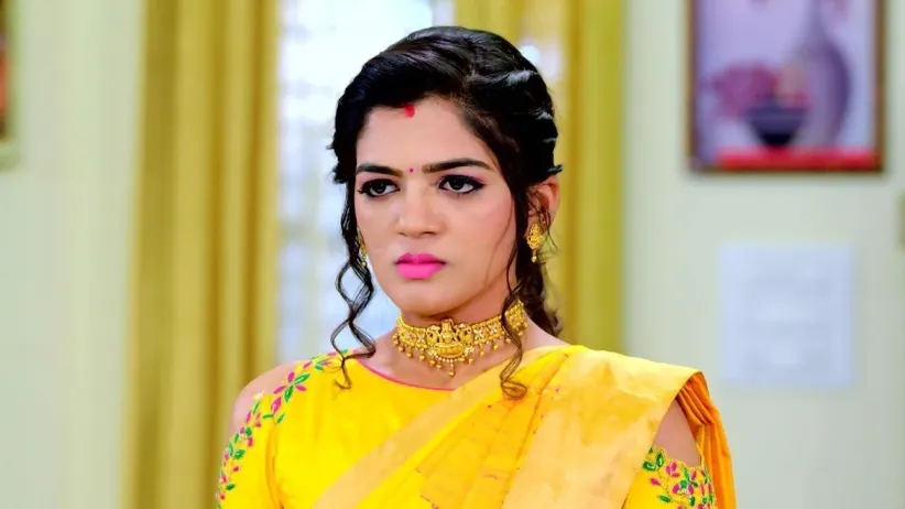 Aryavardhan Tries to Pacify an Angry Anu