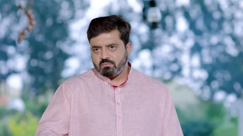 Anu Visits Rajanandini's Grave