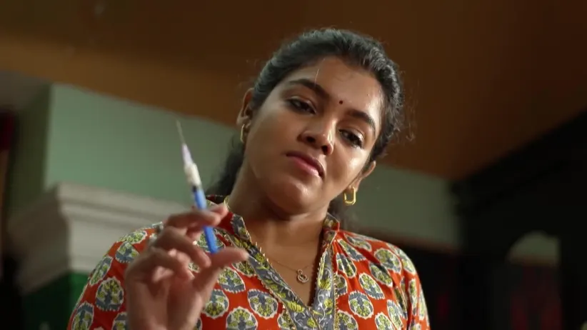 Sushmita Decides to Inject Cyanide to Preethi