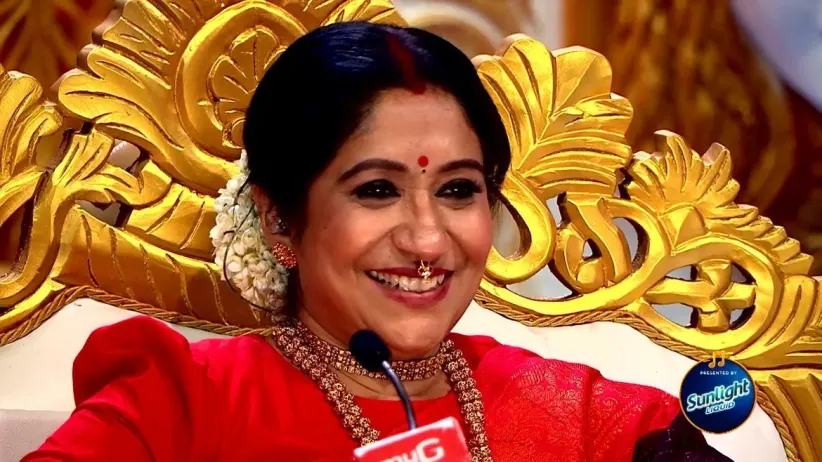Gaayathri Sings ‘Oru Murai Vanth’